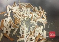 蒜苗猪肉炒豆干的做法图解1
