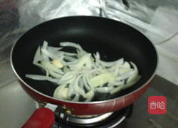 双菇炒鸡肉的做法图解2