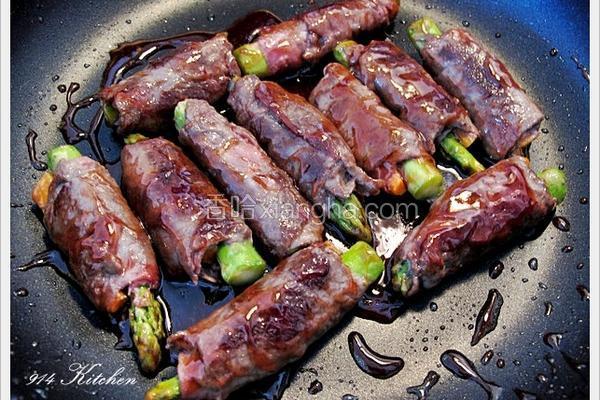 芦笋牛肉卷