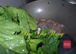 菠菜炒鲜菇的做法图解4