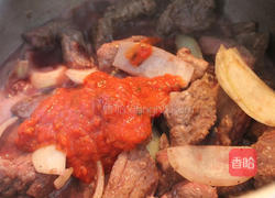 红酒炖牛肉的做法图解4