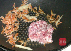 樱花虾肉末炒丝瓜的做法图解3
