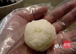 紫菜波波饭团的做法图解2