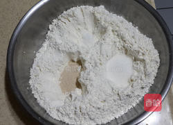 黄金芝麻面包球的做法图解2