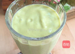 酪梨牛奶的做法图解7