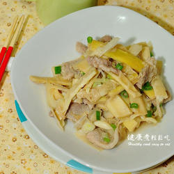 桂竹笋炒肉丝的做法[图]