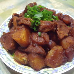 土豆炖肉的做法[图]