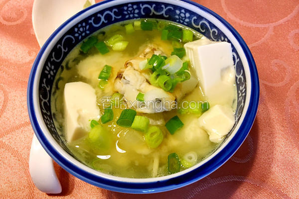 鱼香味噌豆腐汤
