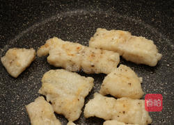 奶油鲂鱼的做法图解2
