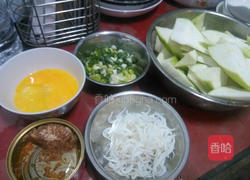 魩仔鱼丝瓜粥的做法图解2