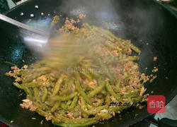 干煸四季豆的做法图解5