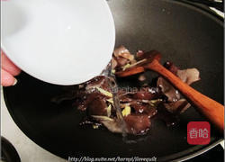 黑木耳炒鸡片的做法图解5