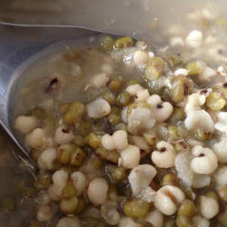 蜂蜜绿豆薏仁汤的做法[图]