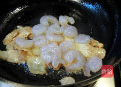 南瓜鲜虾猫耳朵的做法图解3