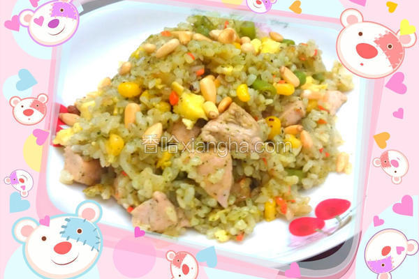 松子青酱鸡肉炒饭