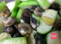 蛤蜊丝瓜的做法图解3