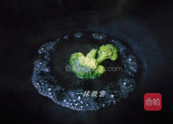 焗烤马铃薯甜椒杯的做法图解2
