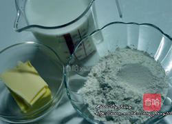 焗烤青花海鲜菇的做法图解1