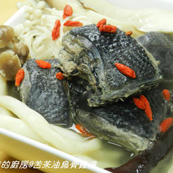 苦茶油乌骨鸡汤的做法[图]