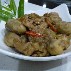 芋艿酱烧鸡腿的做法[图]