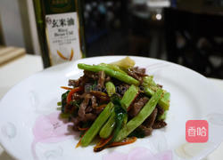 葱爆蚝油牛肉的做法图解6