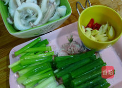 炒墨鱼的做法图解1