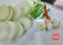 洋葱鸡的做法图解2