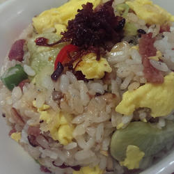 培根魩仔鱼炒饭的做法[图]