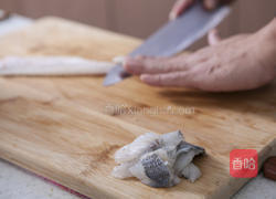 海苔鱼片汤的做法图解1