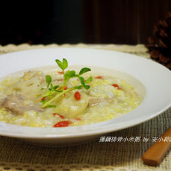 莲藕排骨小米粥的做法[图]