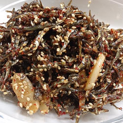 芝麻小鱼干的做法[图]