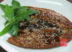 香煎蜜汁虱目鱼肚的做法图解2