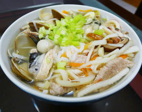 香菇笋丝海鲜粥[图]