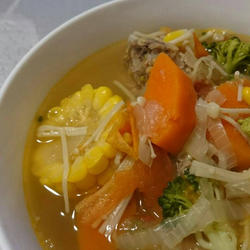 蔬菜洋葱排骨汤的做法[图]