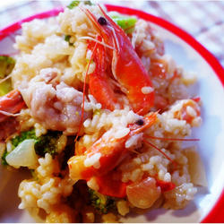 海味鲜虾鱼饺炖饭的做法[图]