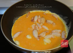 蟹肉炒蛋的做法图解3