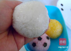 彩色足球便当的做法图解3