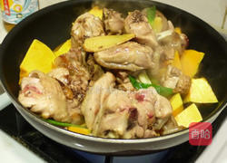 南瓜炖鸡的做法图解4