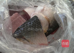 当归黄耆鱼汤的做法图解1