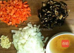 香菇鸡炊饭的做法图解3