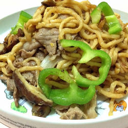 炸酱炒意面的做法[图]