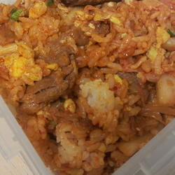 泡菜猪肉炒饭的做法[图]