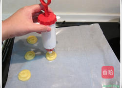 草莓炼奶泡芙的做法图解3