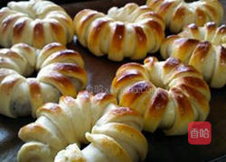 红豆牛奶花型面包的做法图解13