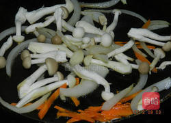 日式菇菇汉堡排的做法图解3