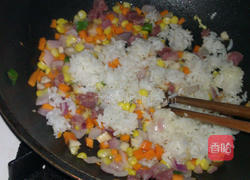 缤纷炒饭的做法图解6
