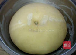 红豆牛奶花型面包的做法图解2