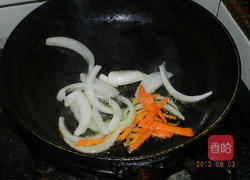 日式菇菇汉堡排的做法图解1