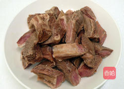 红烧牛肉的做法图解1