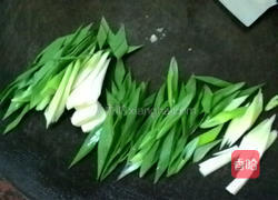 洋葱炒香肠的做法图解5